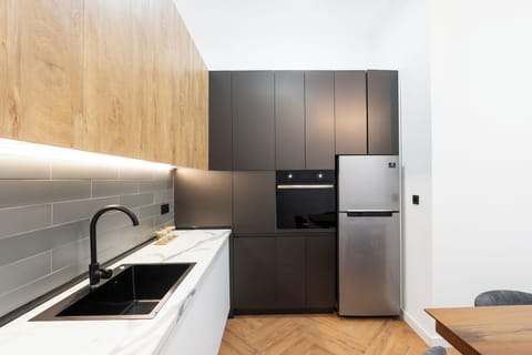 Townhome, 4 Bedrooms, Balcony | Private kitchen | Coffee/tea maker, electric kettle