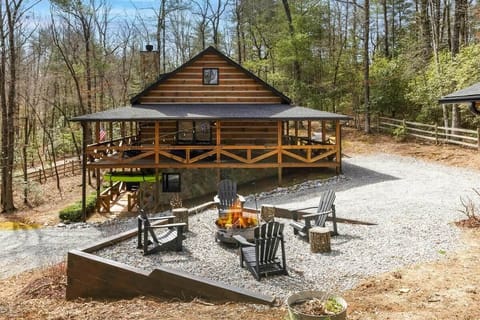 RIVER RUNNERS RETREAT JUST 1,200ft FROM TOCCOA RIVER