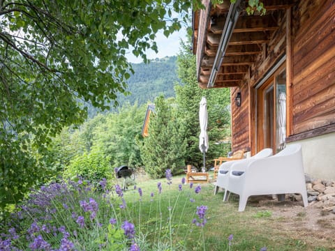 Garden, Cottage, Outdoor Furniture, Chair, Landscaping, Yard, Backyard, Eco Hotel