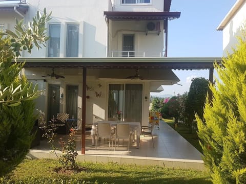 Triblex Villa Home