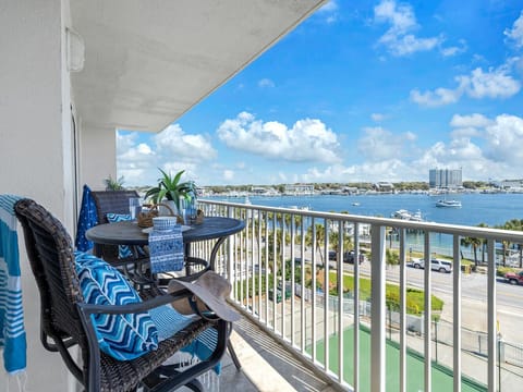 Waterview Towers 505 - Sun-N-Sand Retreat balcony