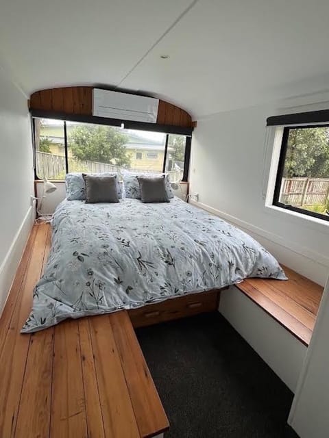 Queen bed