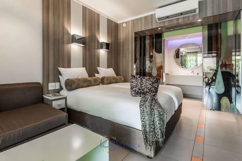 Economy Apartment, Balcony, City View | 1 bedroom, in-room safe, desk, laptop workspace