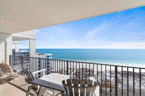 Condo, Multiple Beds (Phoenix VIII 1503) | Property grounds