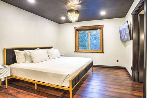 King sized bed