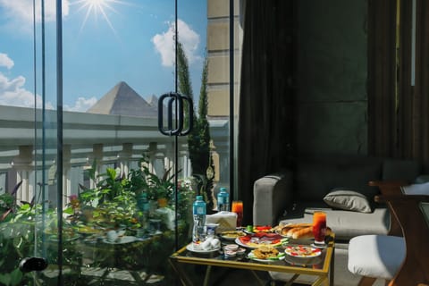 Deluxe Double Room, Mountain View | Egyptian cotton sheets, premium bedding, down comforters, pillowtop beds