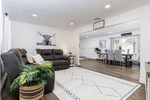 Spacious living room