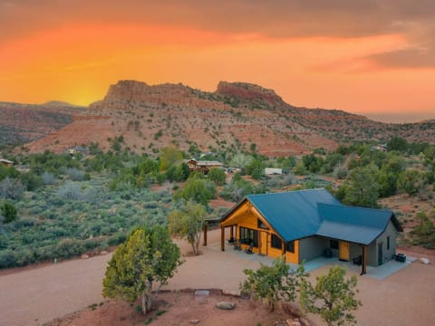 The Desert Skies of Southern Utah are unlike any other! Sit on the patio at Casa Vermillion and watch the show!