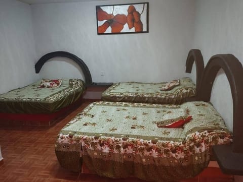 Classic Triple Room | Laptop workspace, free WiFi