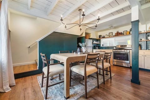 Dining Area at Left Coast Hideaway