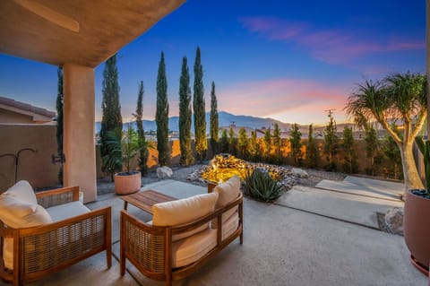[Courtyard] Outdoor lounge overlooking stunning mountain views