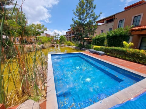 3 outdoor pools
