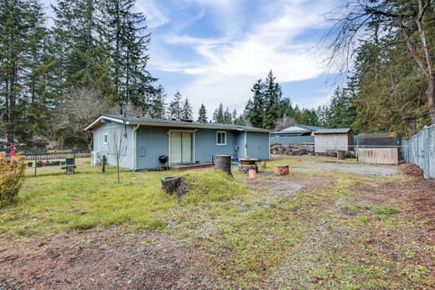 Auburn Vacation Rental | 3BR | 1BA | 960 Sq Ft | 2 Steps to Enter