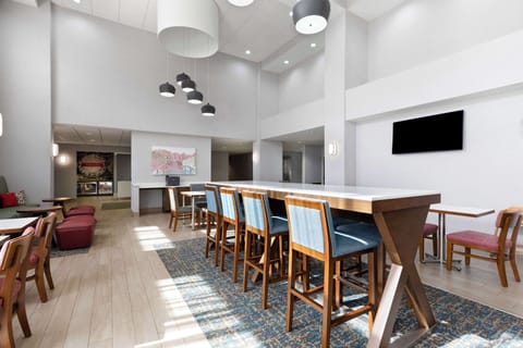 Free daily on-the-go breakfast