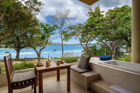 Beachfront Suite Balcony | Balcony