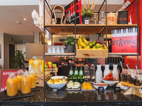 Daily buffet breakfast (EUR 9.50 per person)