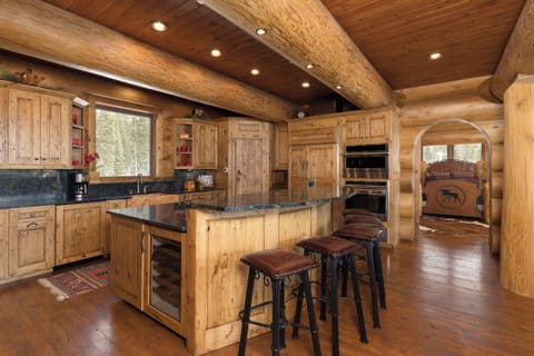 Enjoy Breakfast at the Bar | Main House | Main Level