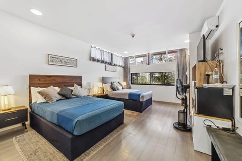 Quadruple Room | In-room safe, blackout drapes, iron/ironing board, free WiFi