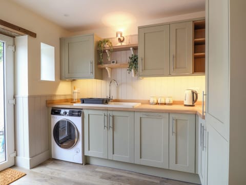 Fridge, dishwasher, electric kettle, toaster