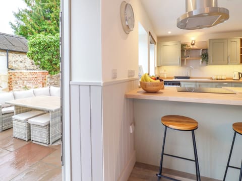 Fridge, dishwasher, electric kettle, toaster