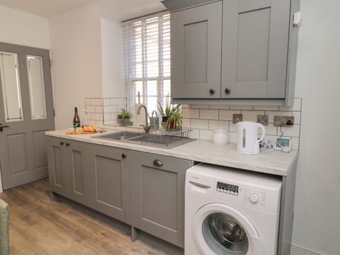 Fridge, dishwasher, electric kettle, toaster