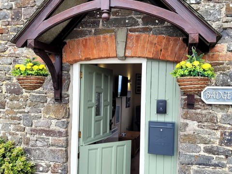 Cottage | Exterior detail