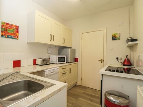 Fridge, dishwasher, electric kettle, cookware/dishes/utensils