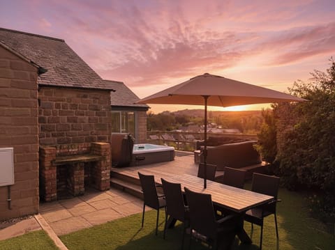 Cottage | Outdoor dining