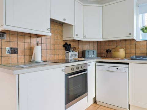 Fridge, dishwasher, electric kettle, toaster