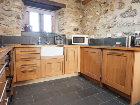 Fridge, dishwasher, electric kettle, toaster