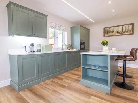 Fridge, dishwasher, electric kettle, toaster