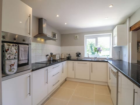 Fridge, dishwasher, electric kettle, toaster