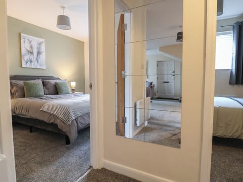 2 bedrooms, WiFi (free), individually decorated, individually furnished