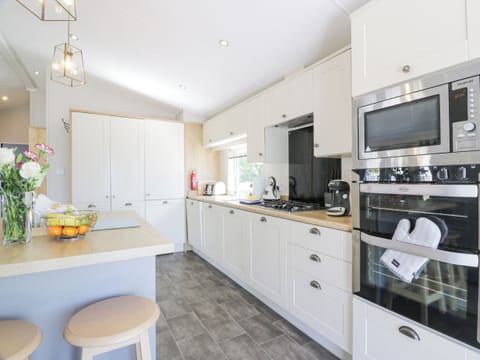 Fridge, dishwasher, electric kettle, toaster