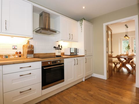 Fridge, microwave, dishwasher, toaster