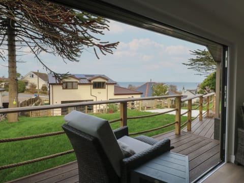 Cottage | Property grounds