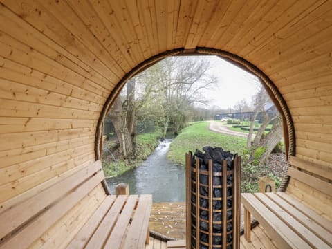 Cottage | Property grounds
