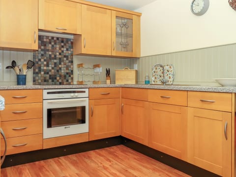 Fridge, dishwasher, electric kettle, toaster