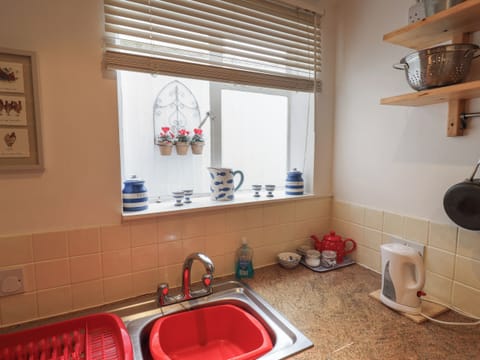 Fridge, dishwasher, electric kettle, toaster