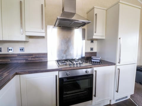 Fridge, dishwasher, electric kettle, toaster