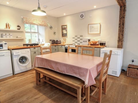 Fridge, dishwasher, electric kettle, toaster