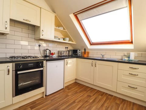 Fridge, dishwasher, electric kettle, toaster