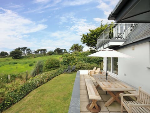 Cottage | Outdoor dining