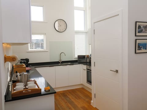 Fridge, dishwasher, electric kettle, toaster