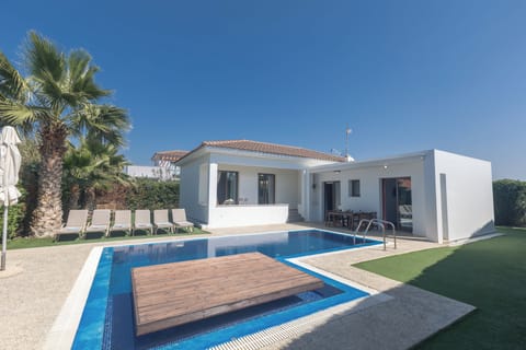 Villa, 3 Bedrooms, Private Pool, Garden View | Pool | Outdoor pool