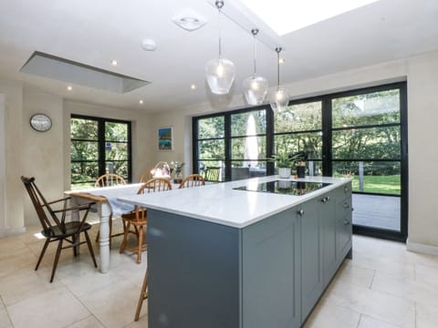 Cottage | Interior