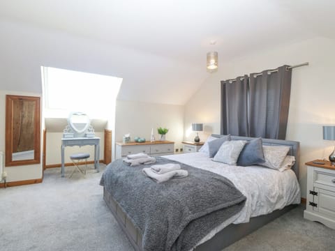 4 bedrooms, individually decorated, individually furnished, free WiFi