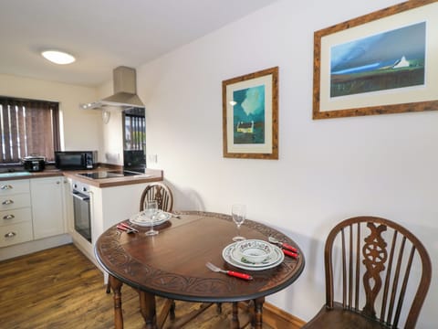 Fridge, electric kettle, toaster, cookware/dishes/utensils