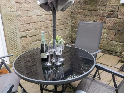 Cottage | Outdoor dining