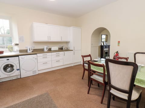 Fridge, dishwasher, electric kettle, cookware/dishes/utensils